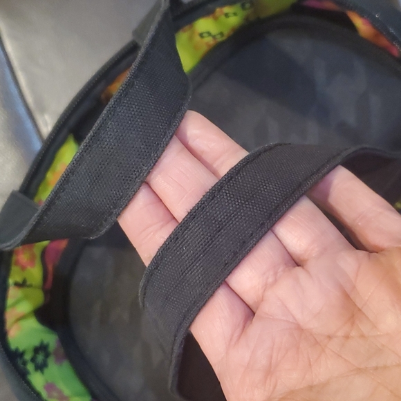 *Sold*Dakine bag - Picture 4 of 6